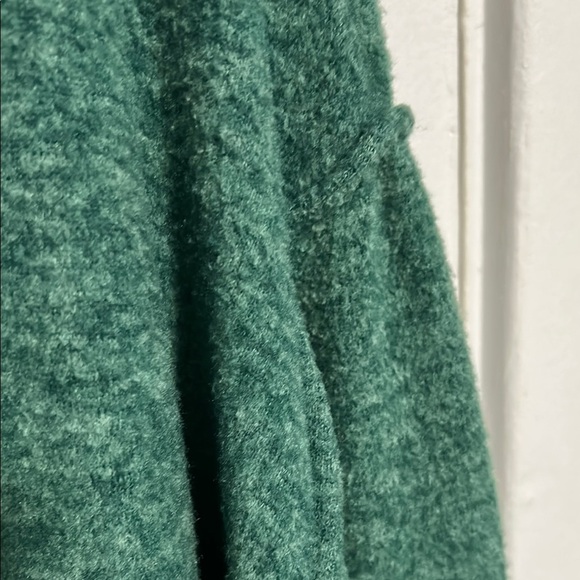 ZENANA Green Women's Sweater - Picture 4 of 8